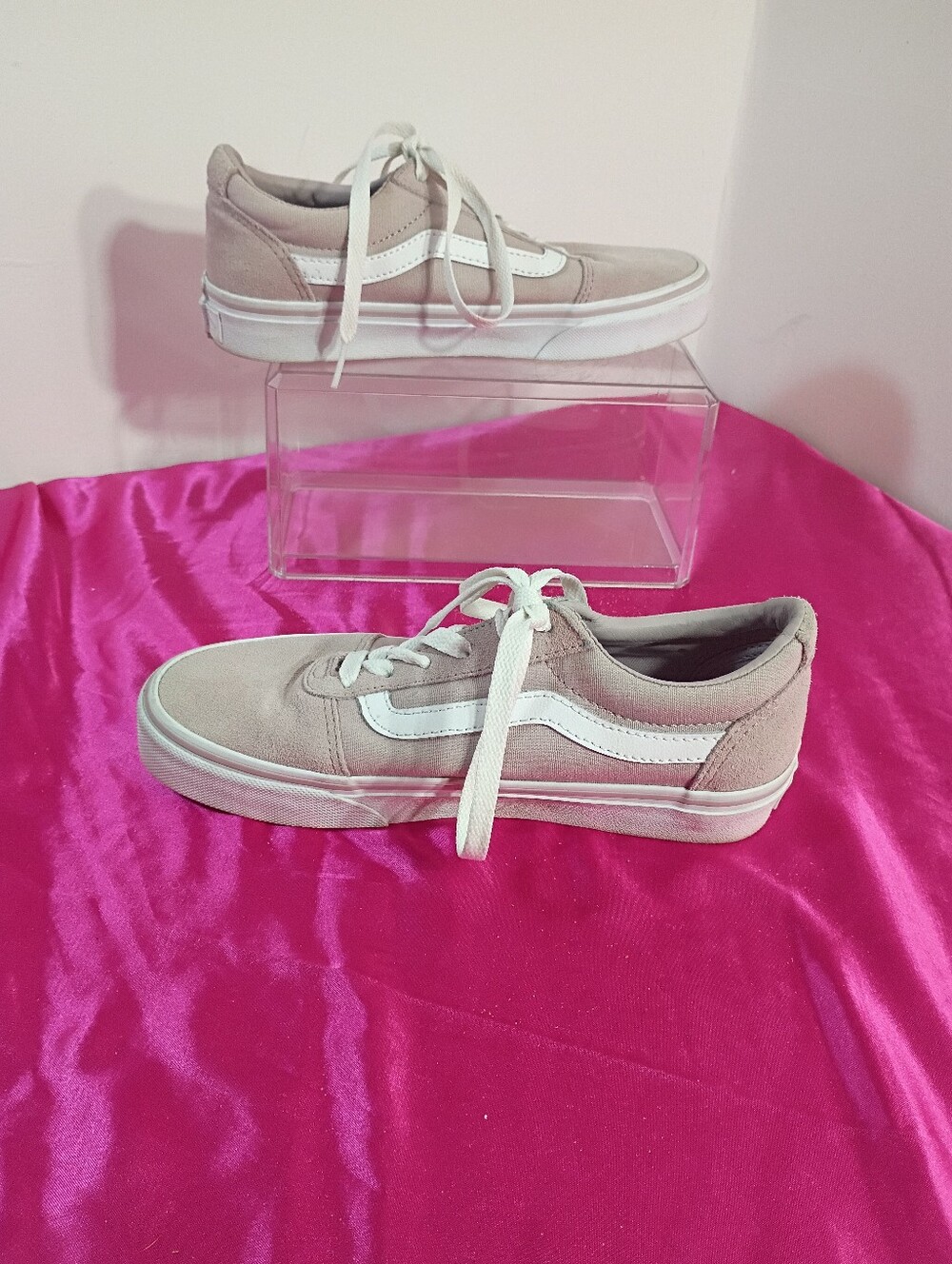 VANS Canvas Low Top in mauve Lace Sneakers Unisex Adults women's SZ 6 mens 7.5